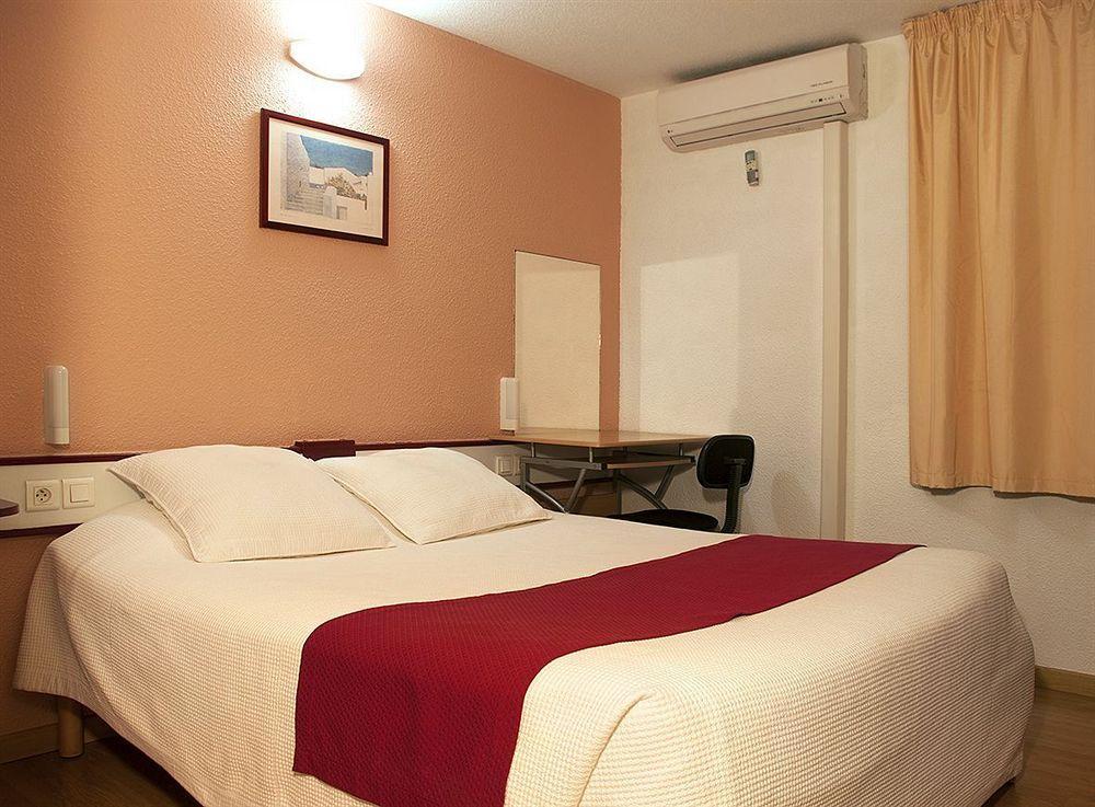 Fasthotel Mont De Marsan - Un Hotel Fh Collection エクステリア 写真